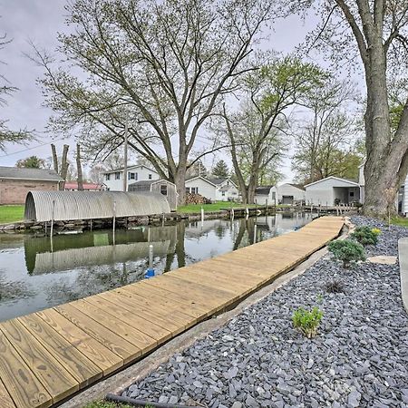 Waterfront Syracuse Home With Patio And Fire Pit! المظهر الخارجي الصورة