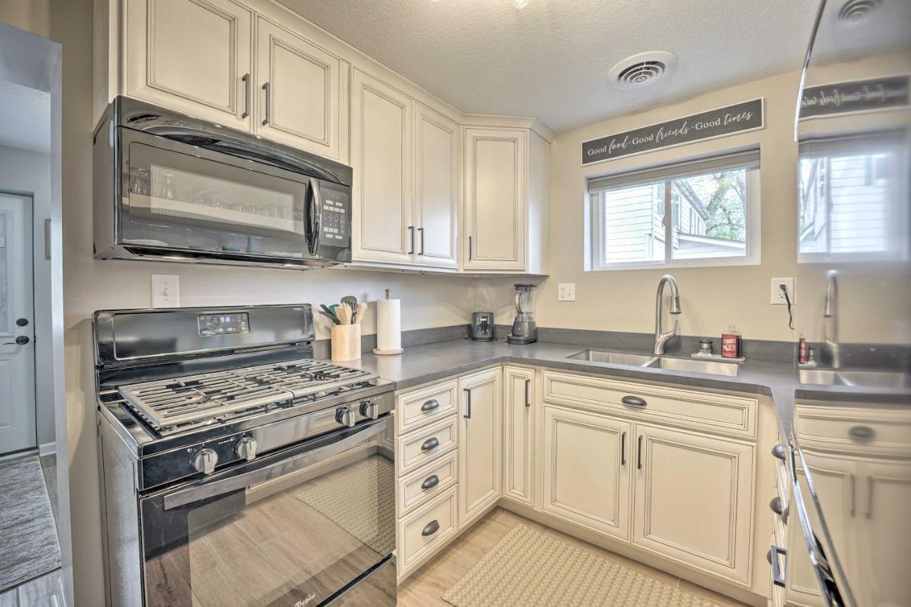 Waterfront Syracuse Home With Patio And Fire Pit! المظهر الخارجي الصورة